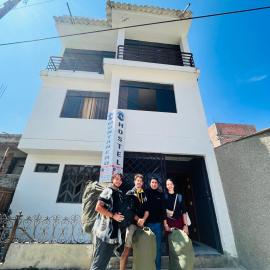 Montañero Hostel，位于瓦拉斯的酒店
