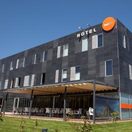 Hotel Bed4U Tudela,位于图德拉的酒店