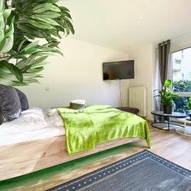 Wohlfühl-Apartment mit kostenfreier Tiefgarage, WiFi & Terrasse,位于莱比锡的酒店