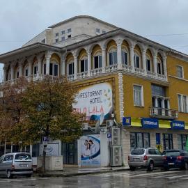 Pilo Lala Hotel，位于Lushnjë的酒店