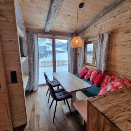 Chaleny - Das erste Tiny House Chalet im Zillertal，位于海因岑贝格的酒店