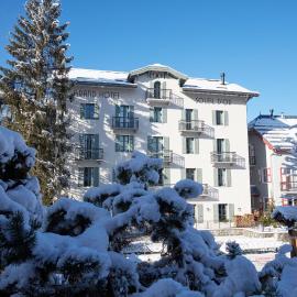 Grand Hotel Soleil d'Or，位于梅杰夫的酒店