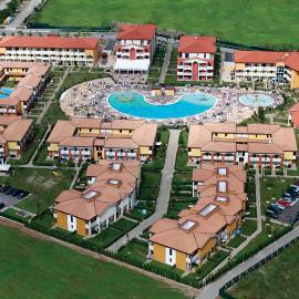 Pini Village Lido Altanea，位于卡奥莱的酒店