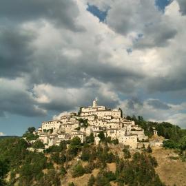 Albergo Diffuso Crispolti，位于Labro Rieti的酒店