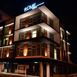 Rume Hotel，位于古晋的酒店
