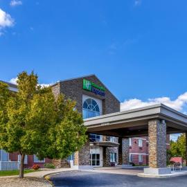 Holiday Inn Express Hotel & Suites Salisbury - Delmar by IHG，位于德尔马的酒店