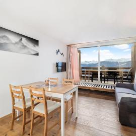 Chaleureux studio à Anzère, accessible à ski, proche de tout，位于安塞热的酒店