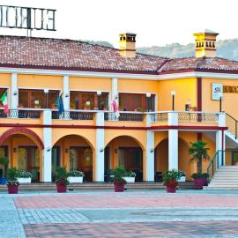 Eurocongressi Hotel,位于卡瓦伊翁韦罗内塞的酒店