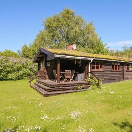 3 Bedroom Beautiful Home In Samsø