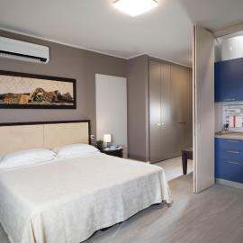 Quadra Key Easy Home Apartments In Florence，位于佛罗伦萨的酒店