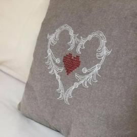 Hôtel-Restaurant La Chartreuse，位于Le Reposoir的酒店
