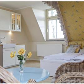 Hotel Hof Kirchhorst，位于格罗斯威登西的酒店