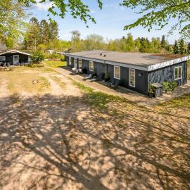 Three-Bedroom Holiday Home In Ronde，位于伦德的酒店