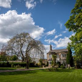 Kings Croft Hotel，位于庞特佛雷特的酒店