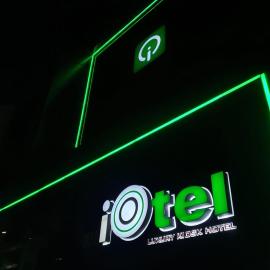 iOtel Luxury Kiosk Hotel,位于安吉利斯的酒店