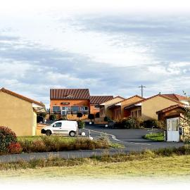 Hôtel Cantal Cottages,位于Saint-Georges的酒店