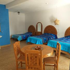 Hotel Villas Monteli Suites Cuernavaca，位于库埃纳瓦卡的酒店
