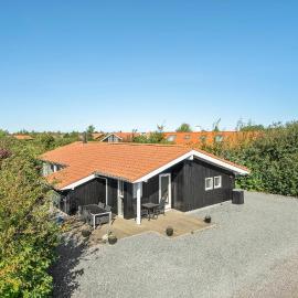 Three-Bedroom Holiday Home In Vaggerlose，位于博托比的酒店