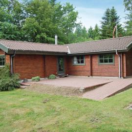 Three-Bedroom Holiday Home In Roslev，位于Roslev的酒店