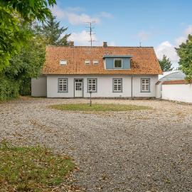 Stunning Home In Kværndrup With Wifi