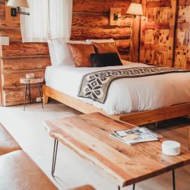 Wilder and Pine Riverside Cabins，位于史蒂文森的酒店