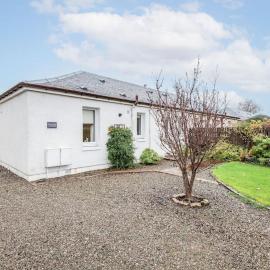 Heather Cottage, 2 bedroom in Comrie，位于科姆里的酒店