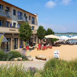 Hafen 15 - Ihre Ferienwohnung am Hainer See bei Leipzig，位于Neukieritzsch的酒店