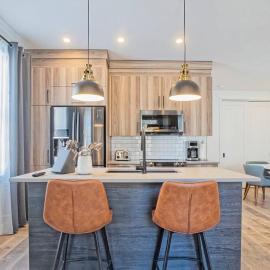 201 Condo au rez de chaussée , au coeur de Bromont，位于布罗蒙的酒店