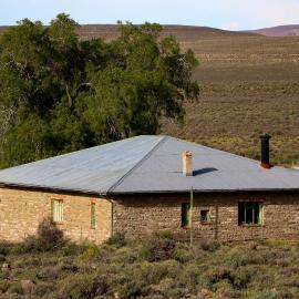 Oupoort Eco & Guest Farm - Sutherland - Middelpos，位于萨瑟兰的酒店