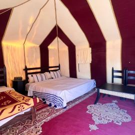 Sahara Luxury Camp，位于扎古拉的酒店
