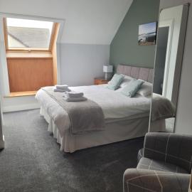Lindisfarne Bed & Breakfast，位于斯特罗姆内斯的酒店