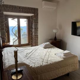Albergo Diffuso Locanda Specchio Di Diana，位于内米的酒店