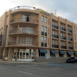 Hotel Estrella Del Mar,位于莫特里尔的酒店