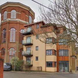 Niche Water Tower Apartments，位于布伦特里的酒店
