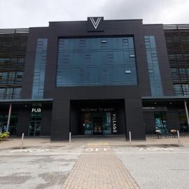 Village Hotel Leeds South，位于利兹的酒店