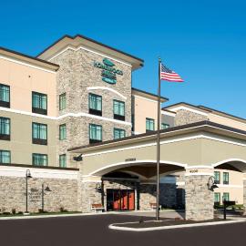 Homewood Suites by Hilton Cleveland/Sheffield，位于Avon的酒店