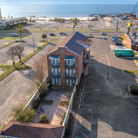 Edgewater Inn - Biloxi Beach，位于比洛克西的酒店