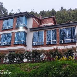 HOTEL CABAÑAS SANTO TOMAS，位于派帕的酒店