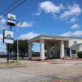 Days Inn by Wyndham Waco University Area，位于韦科的酒店
