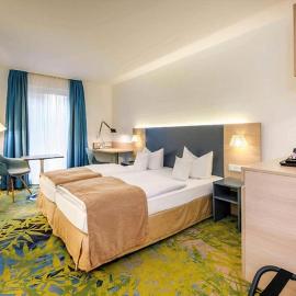 PLAZA INN Regensburg，位于雷根斯堡的酒店