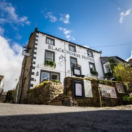 Black Horse Hotel，位于格拉辛顿的酒店