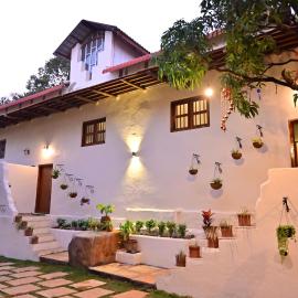 Achalaa Resort，位于戈尔哈布尔的酒店