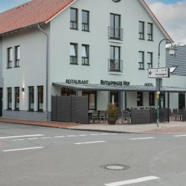 Butjadinger Hof,位于布尔哈沃的酒店