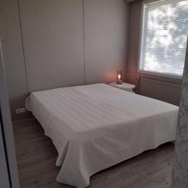 Huoneisto noin 55m2 perusvarustein.，位于Knivsund的酒店