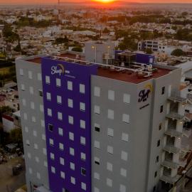 Sleep Inn Leon Antares，位于莱昂的酒店