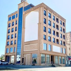 فندق رويال فيستا Royal Vista Hotel,位于伊卜里的酒店