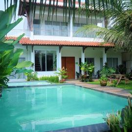 Villa Syariah Prambanan Private Swimming Pool by Simply Homy