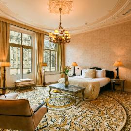 Grand Boutique Hotel-Restaurant Huis Vermeer，位于迪温特的酒店