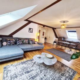 l'Alchimiste - Appartement moderne avec jacuzzi，位于比奇的酒店