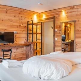 Hostel - Ron`s Guesthouse